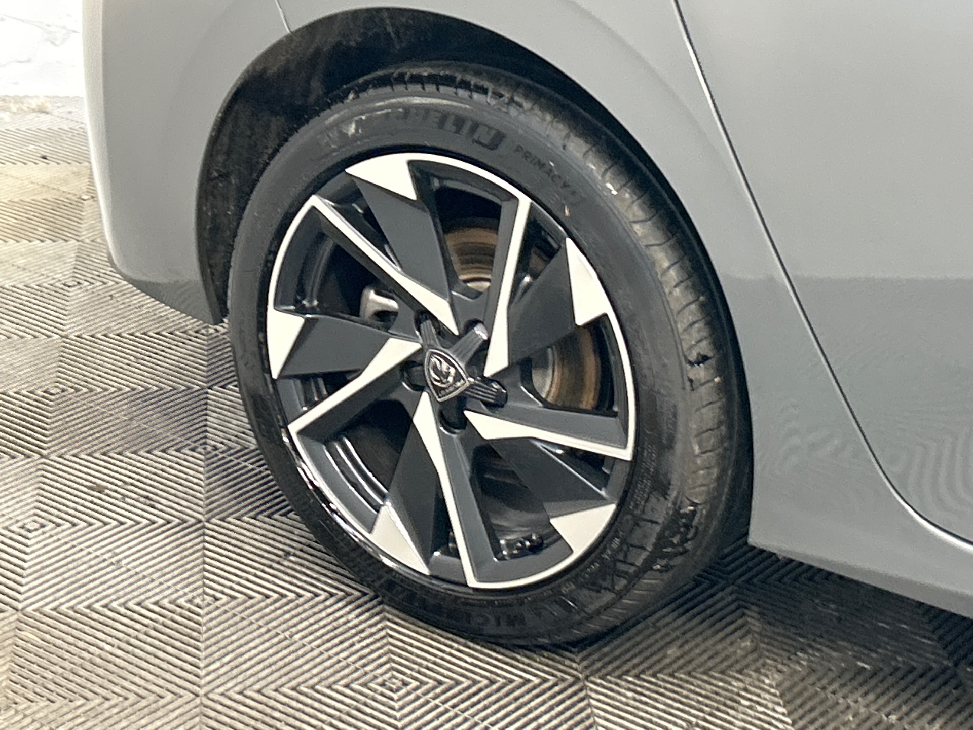 PEUGEOT 308 Allure BlueHDI 130 ch S&S EAT8 — expertise