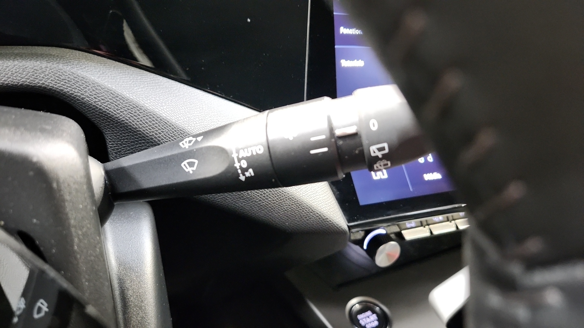 PEUGEOT 308 Hybrid 145 e-DCS6 Allure