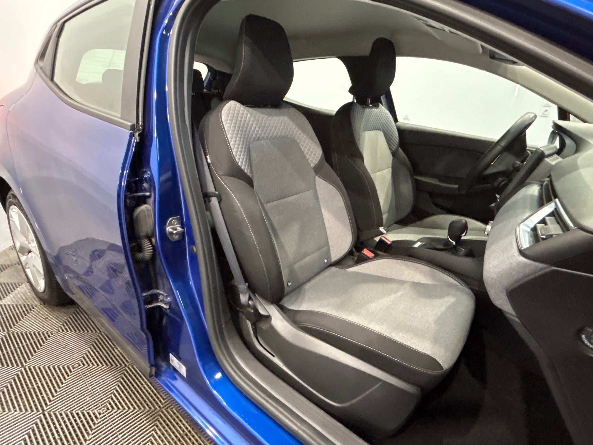 RENAULT CLIO V E-Tech full hybrid 145 Evolution