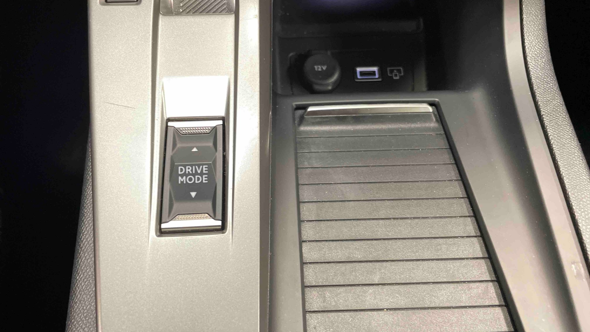 PEUGEOT 408 Allure Hybrid 145 ch e-DCS6