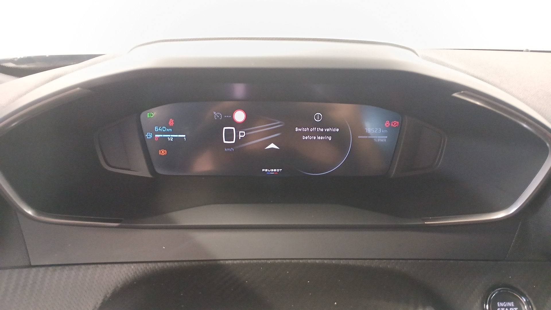 PEUGEOT 2008 Allure Hybrid 145 ch e-DCS6 — expertise