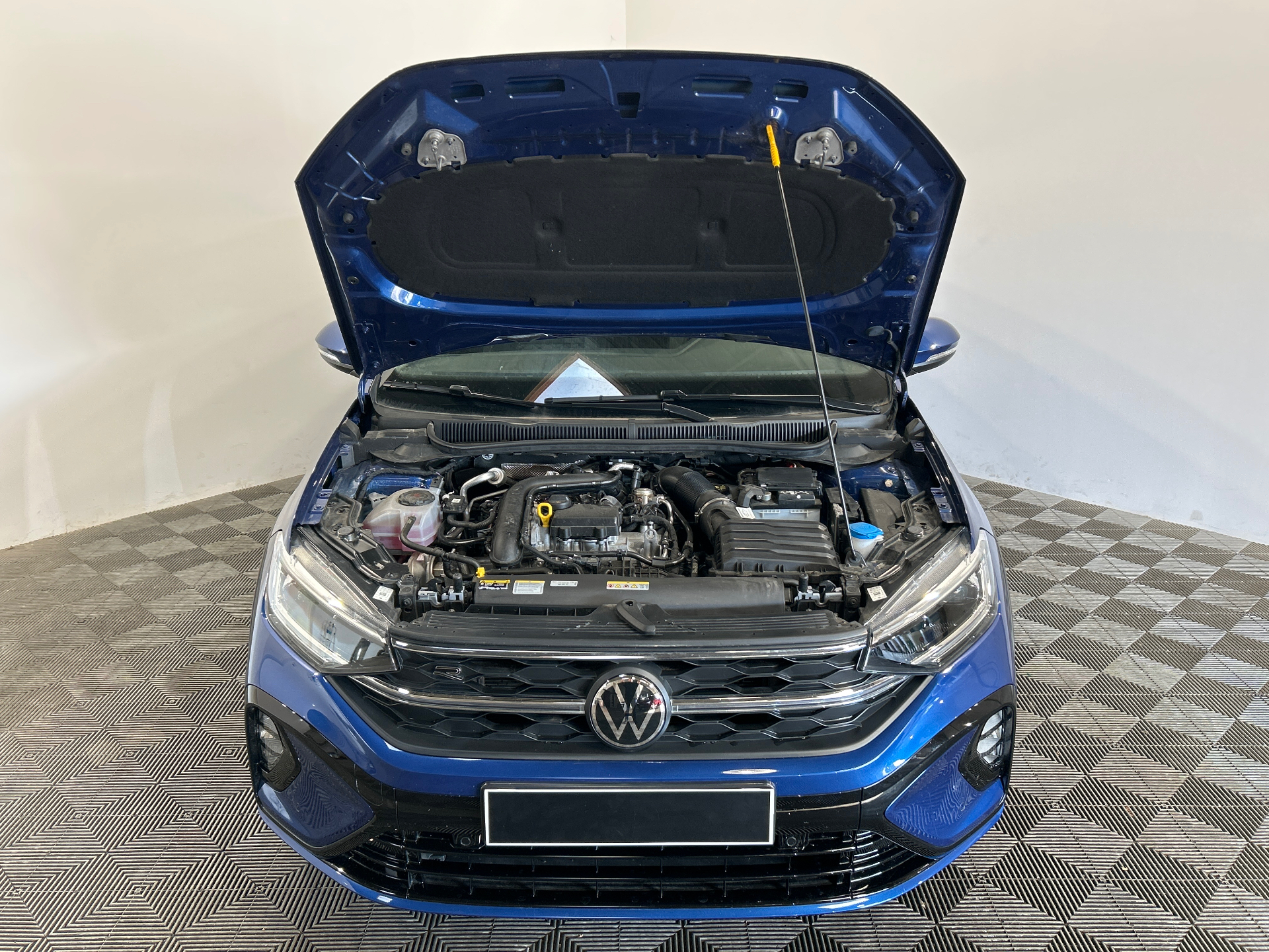 VOLKSWAGEN TAIGO R-Line Edition 1.0 TSI 116 DSG — expertise