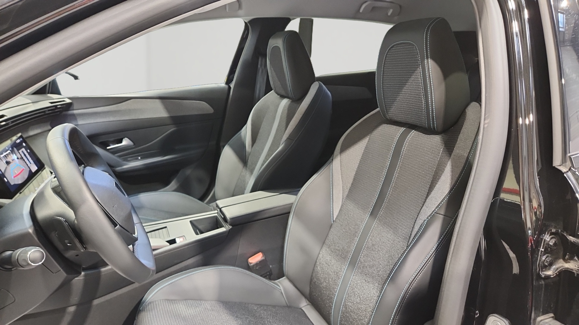 PEUGEOT 308 Hybrid 145 e-DCS6 Allure
