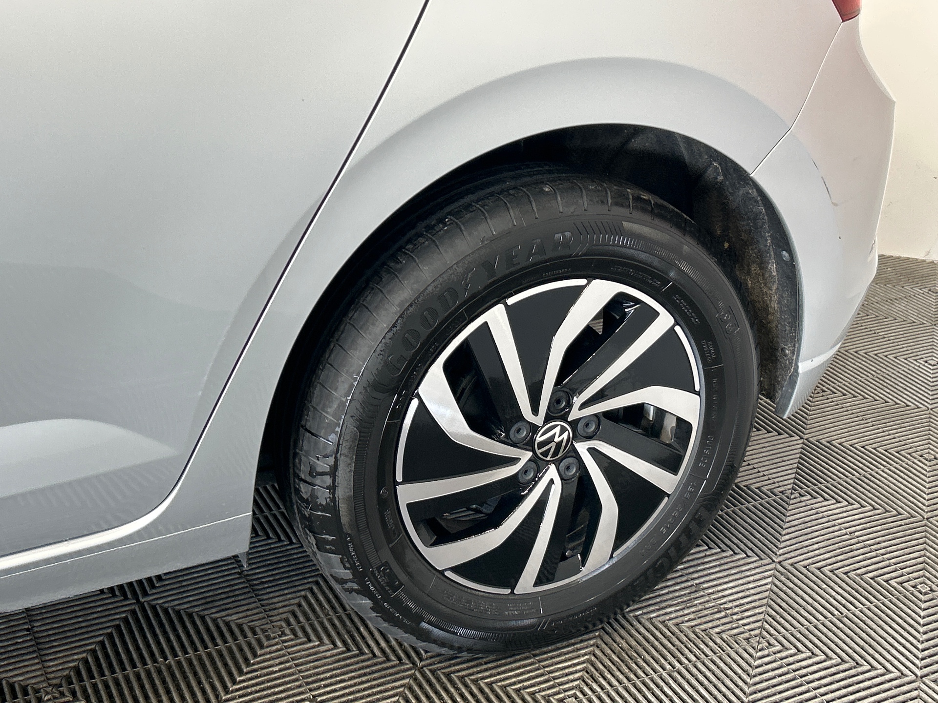 VOLKSWAGEN POLO Edition 1.0 TSI 95 DSG — expertise