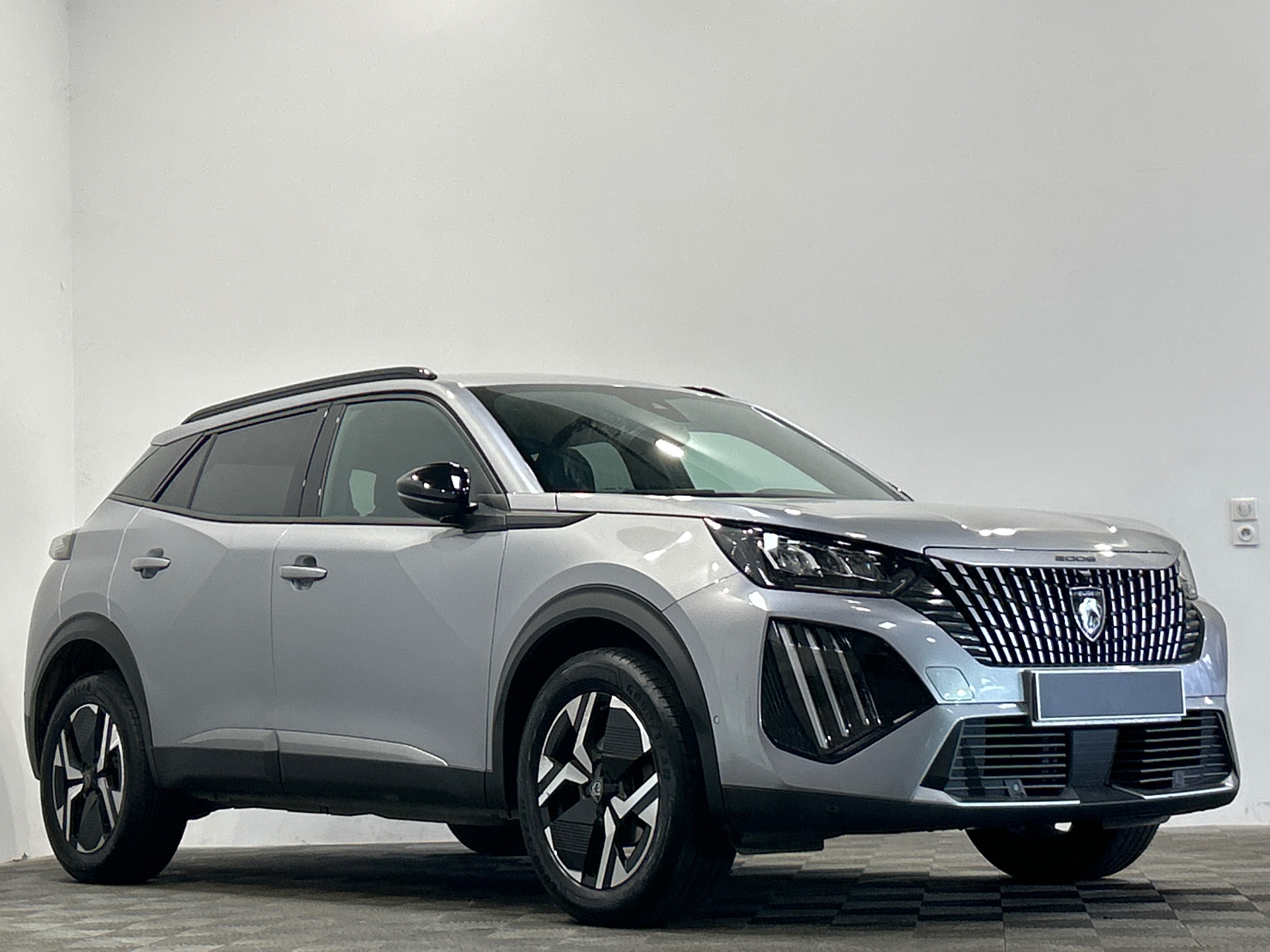 PEUGEOT 2008 ALLURE 100 CH BVM6