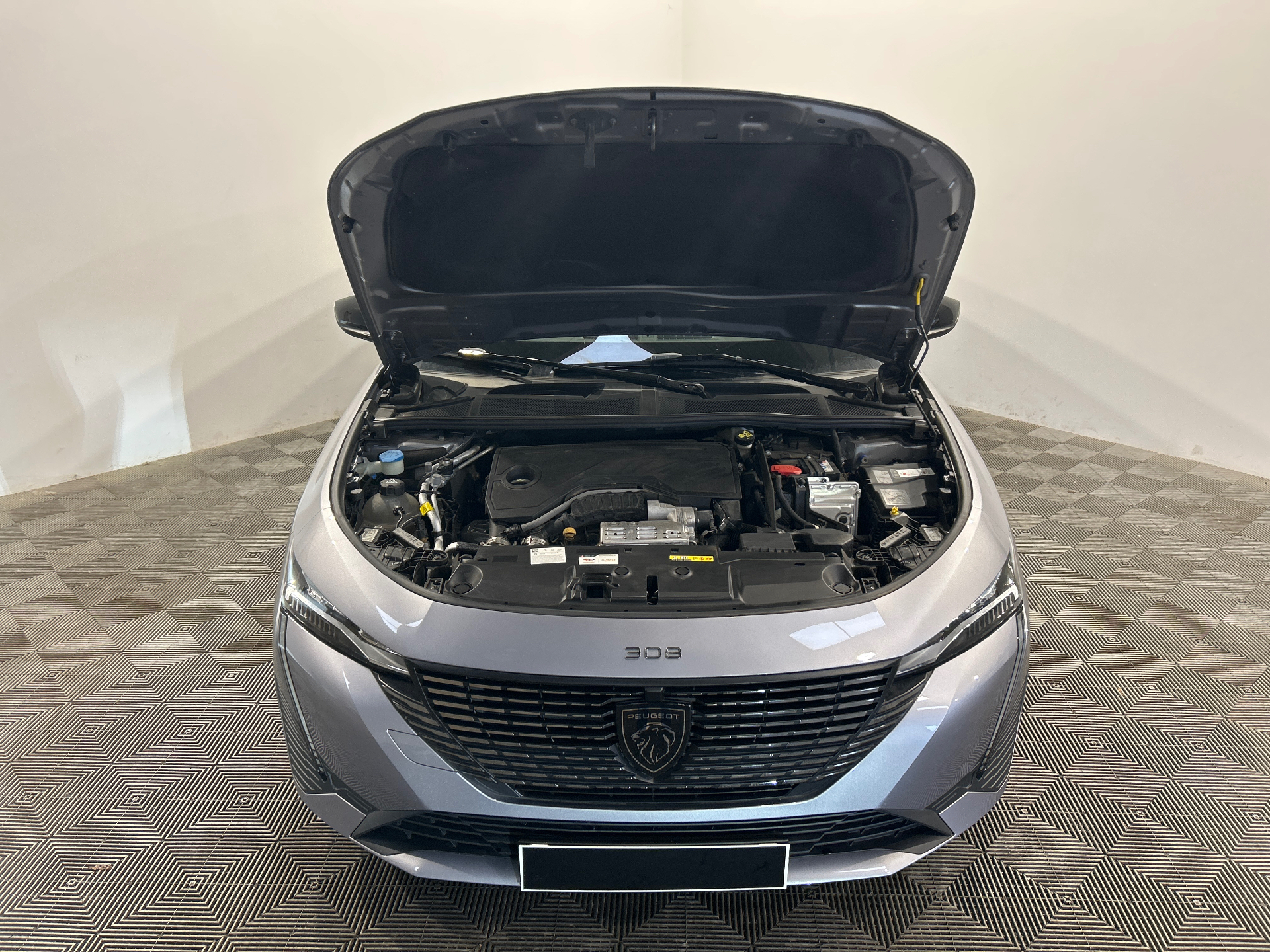 PEUGEOT 308 Allure Hybrid 145 ch e-DCS6 — expertise