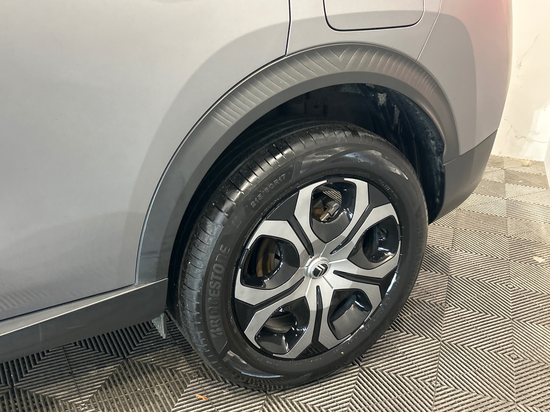 CITROEN C3 AIRCROSS Hybride 145 E-dcs6 PLUS — expertise