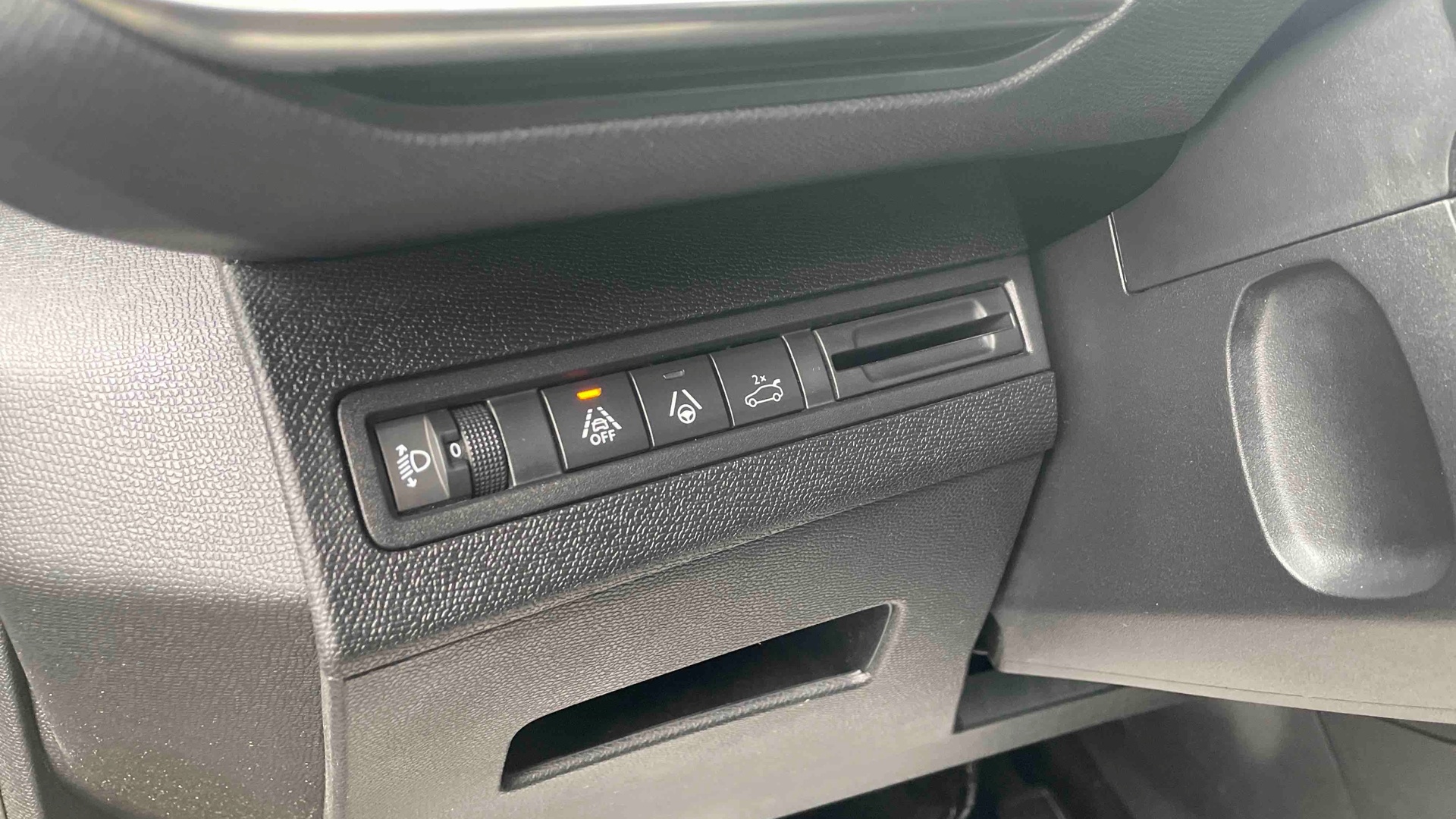 PEUGEOT 5008 ALLURE PK BHDI 130 S&S EAT8