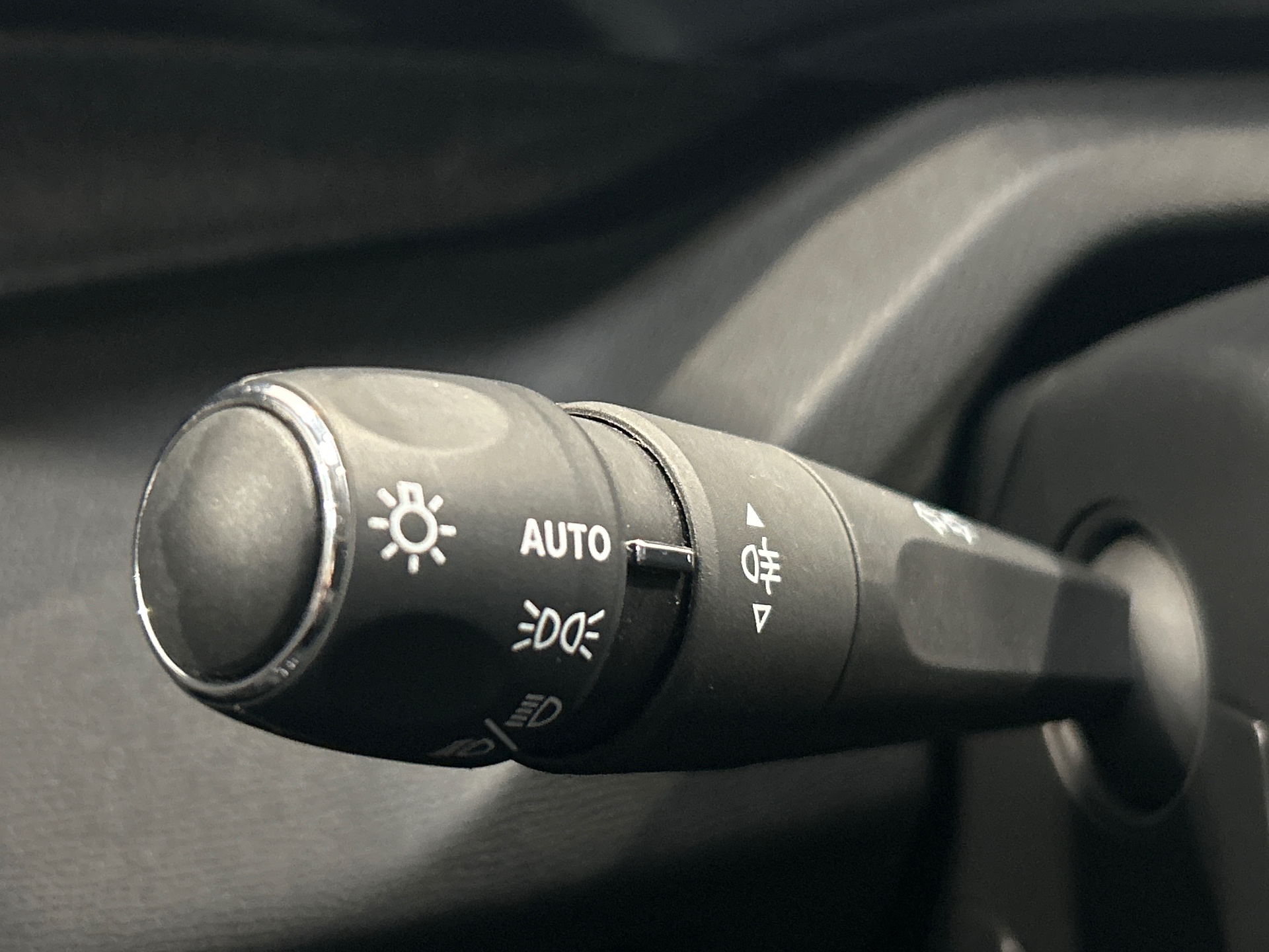 PEUGEOT 308 Allure Hybrid 145 ch e-DCS6