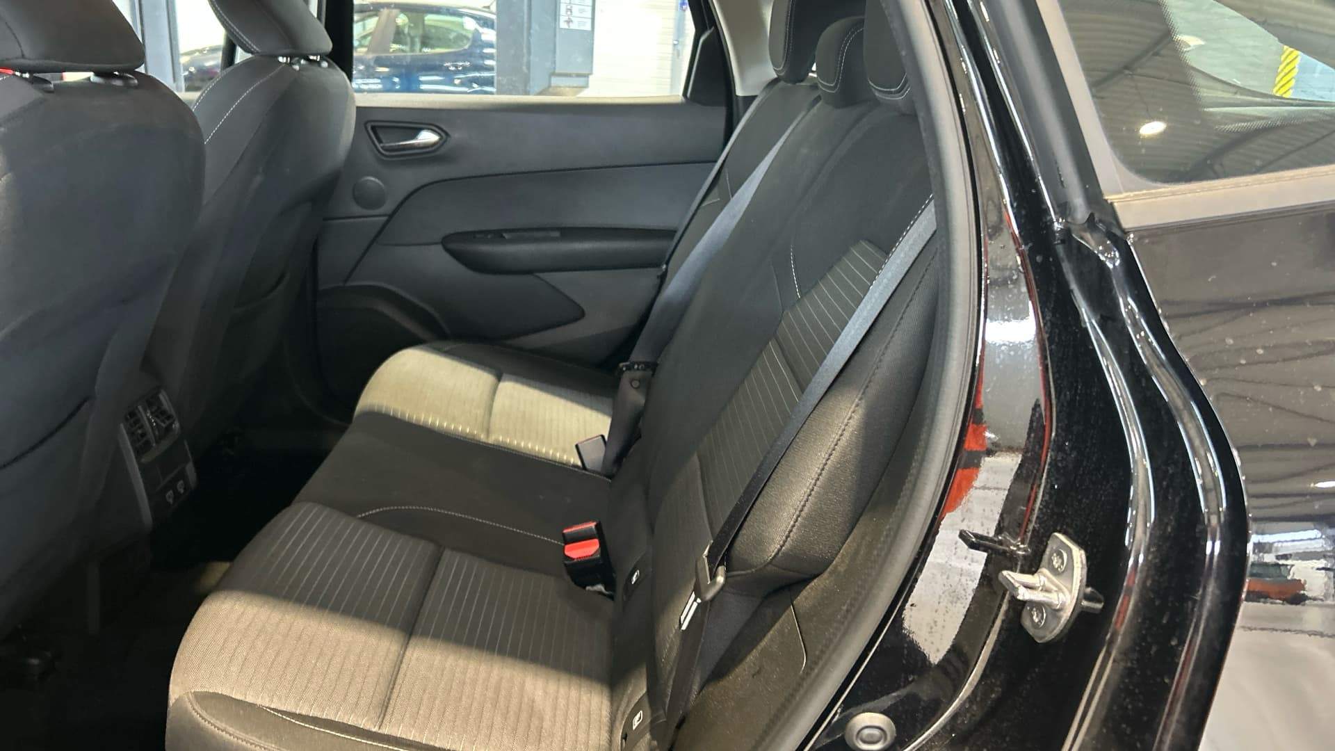 RENAULT ARKANA E-Tech 145 - 23 Evolution