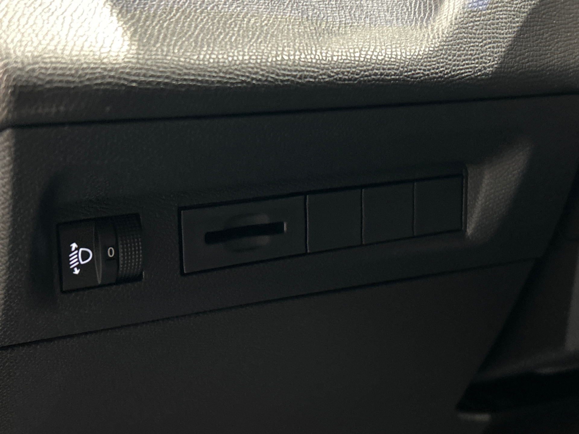 PEUGEOT 308 Allure Hybrid 145 ch e-DCS6