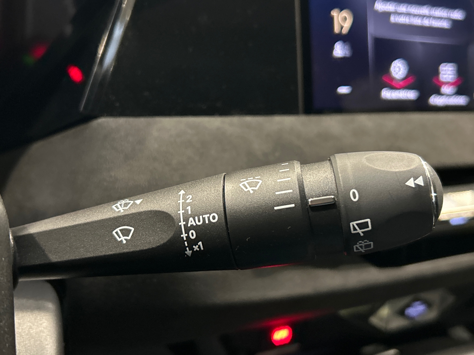 DS DS 4 4 HYBRIDE ÉTOILE  - ALCANTARA®