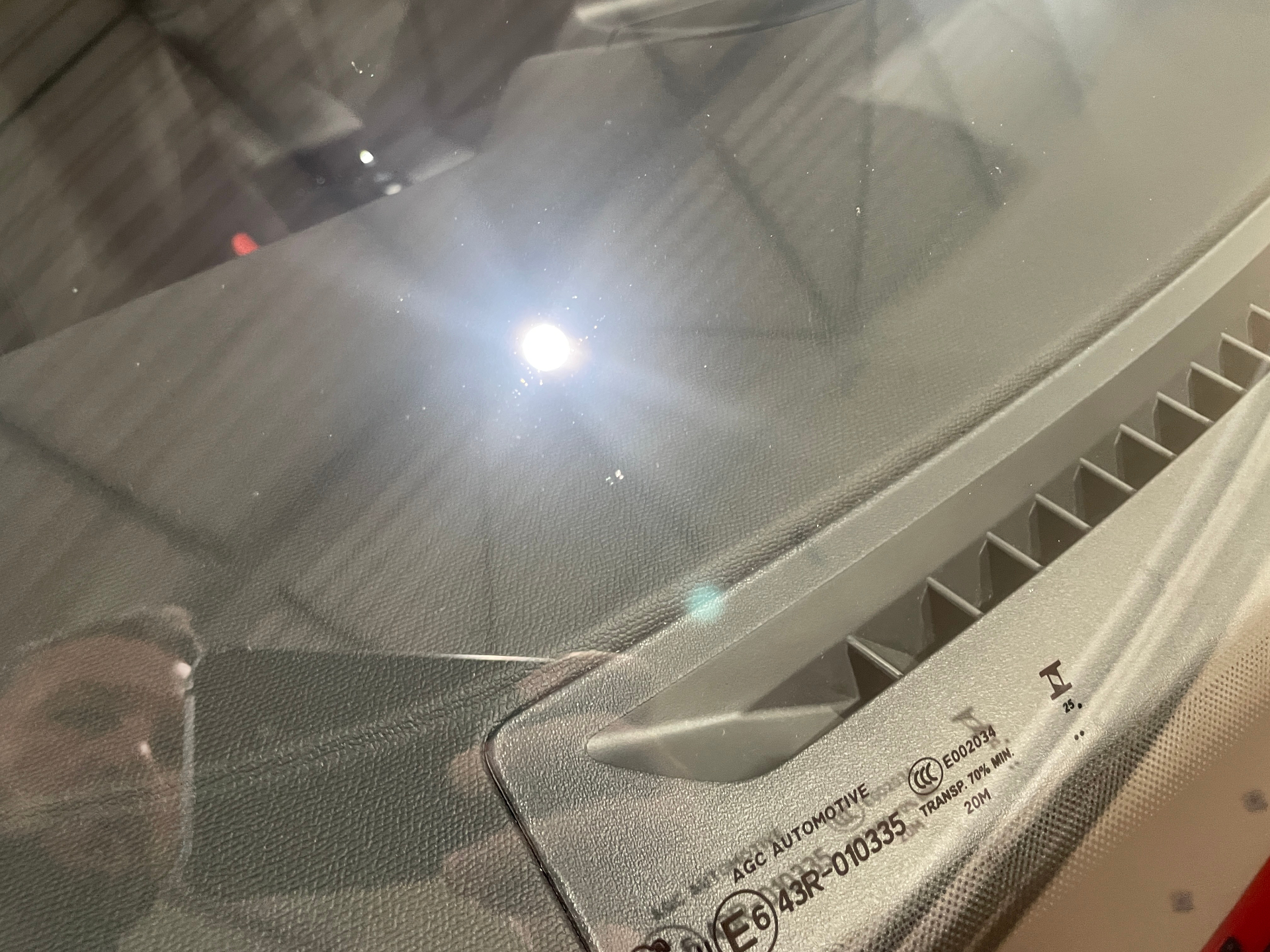 PEUGEOT 2008 Hybrid 145 ch e-DCS6 Allure - 5P — expertise
