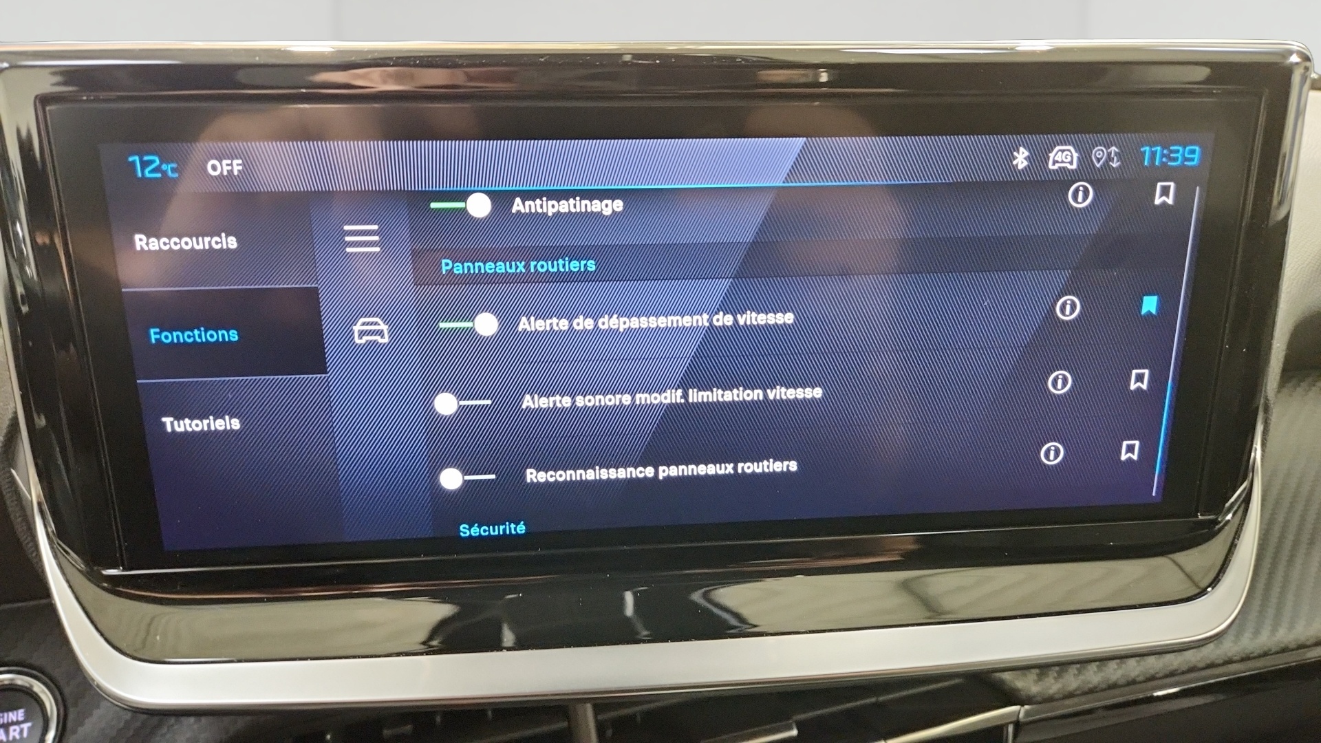 PEUGEOT 2008 Hybrid 145 ch e-DCS6 Allure - 5P