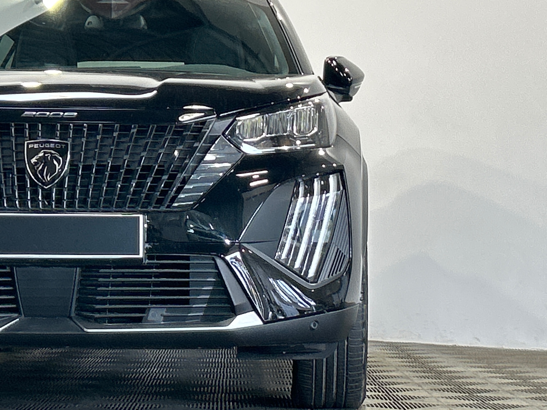 PEUGEOT 2008 Allure Hybrid 145 ch e-DCS6