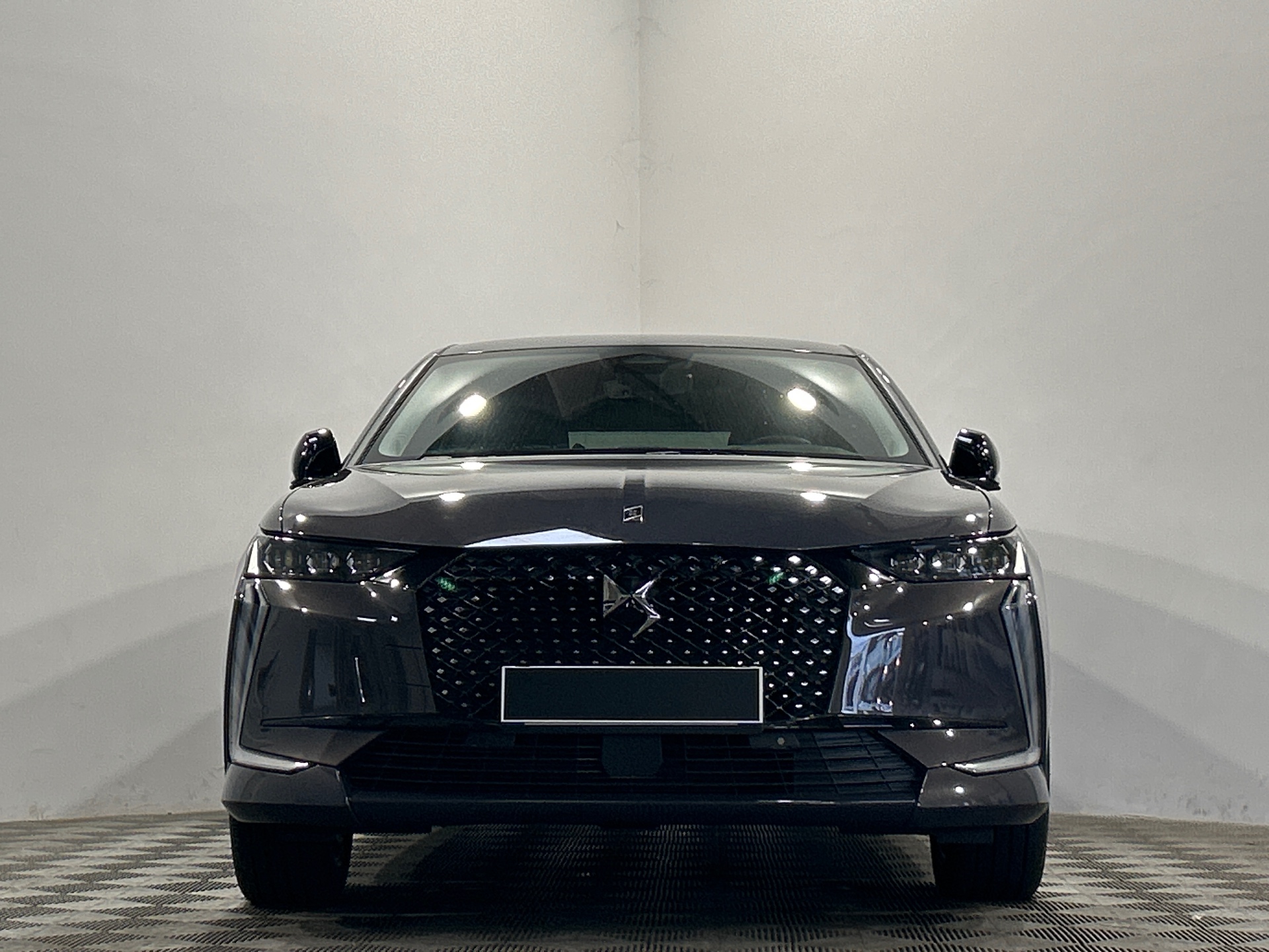 DS DS 4 4 HYBRIDE ÉTOILE  - ALCANTARA®