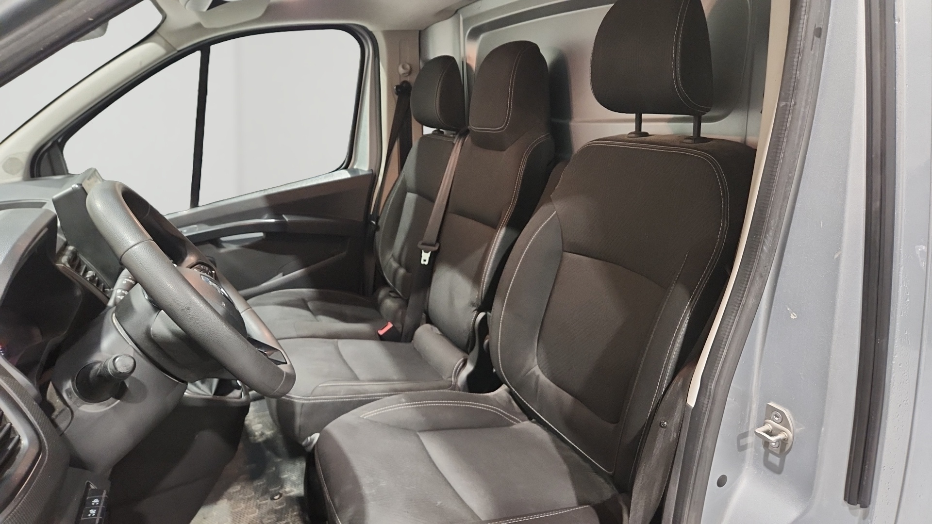 RENAULT TRAFIC FOURGON FGN L1H1 3000 KG BLUE DCI 150 EDC GRAND CONFORT - 4P