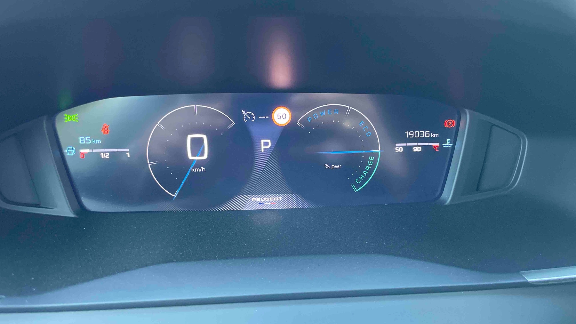 PEUGEOT 2008 Hybrid 145 ch e-DCS6 Allure