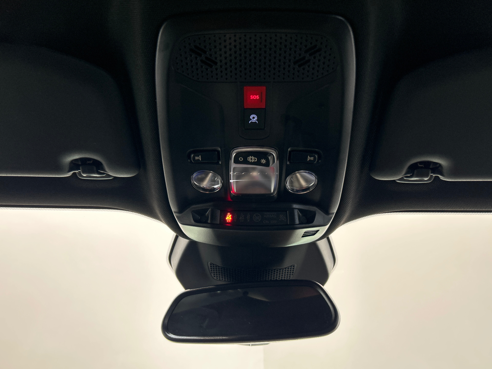 PEUGEOT 2008 Allure Hybrid 145 ch e-DCS6