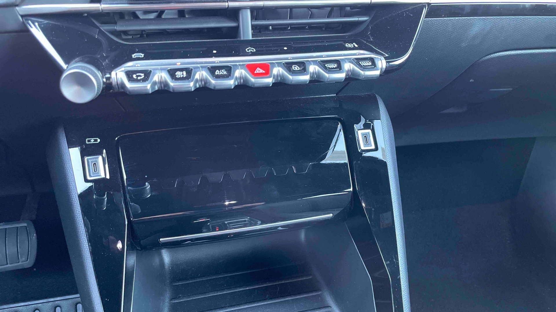 PEUGEOT 2008 Hybrid 145 ch e-DCS6 Allure