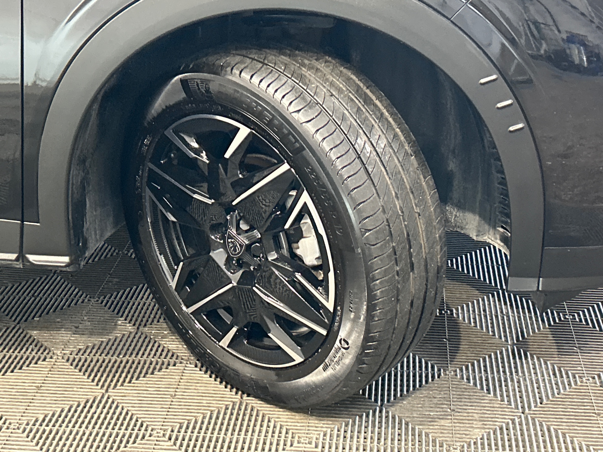 PEUGEOT 3008 Allure Hybrid 145 ch e-DCS6 — expertise