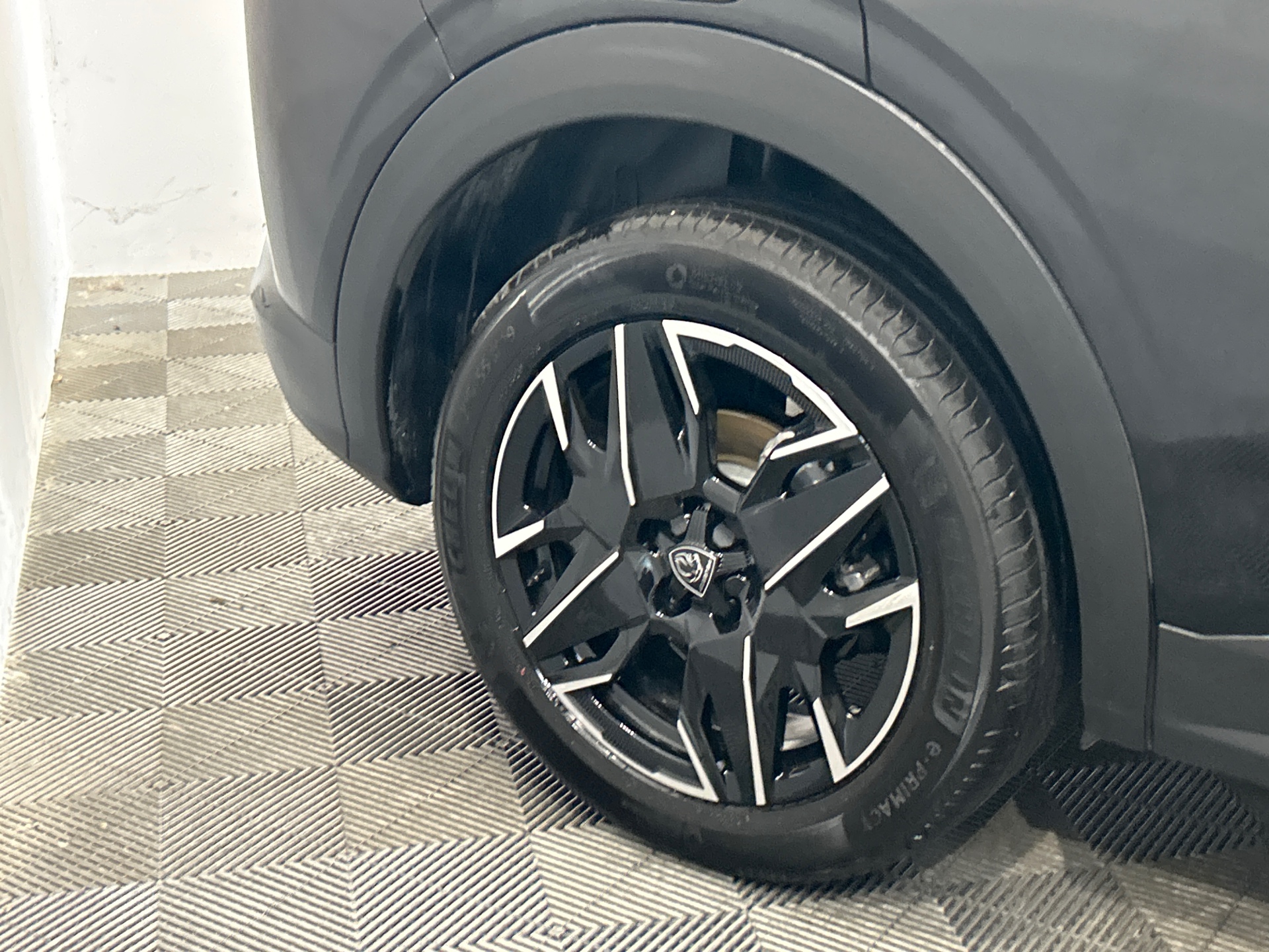 PEUGEOT 3008 Allure Hybrid 145 ch e-DCS6 — expertise