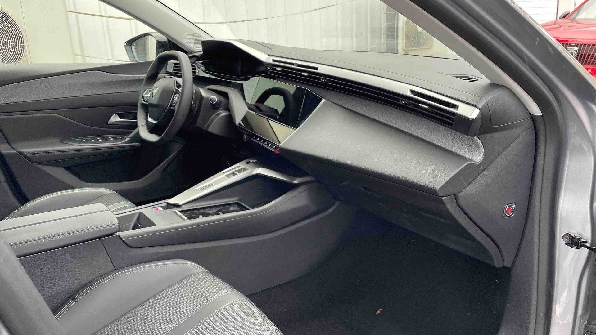PEUGEOT 308 Hybrid 145 e-DCS6 Allure