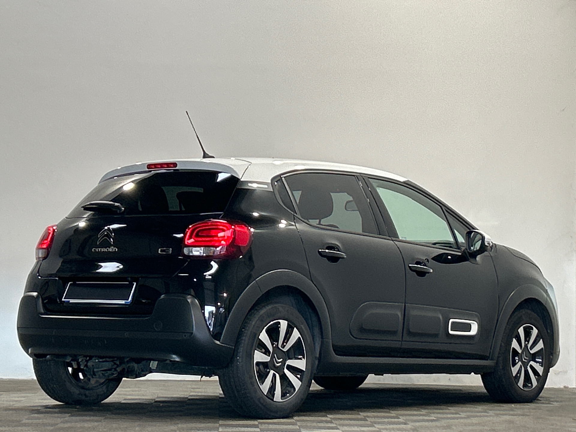 CITROEN C3 PT110 S&S BVM6 SHINE