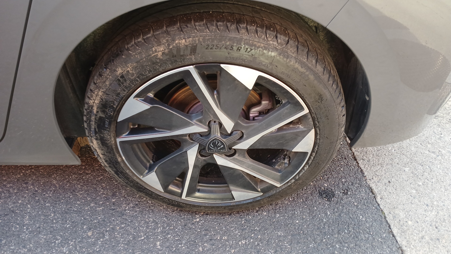 PEUGEOT 308 Allure BlueHDI 130 ch S&S EAT8 — expertise