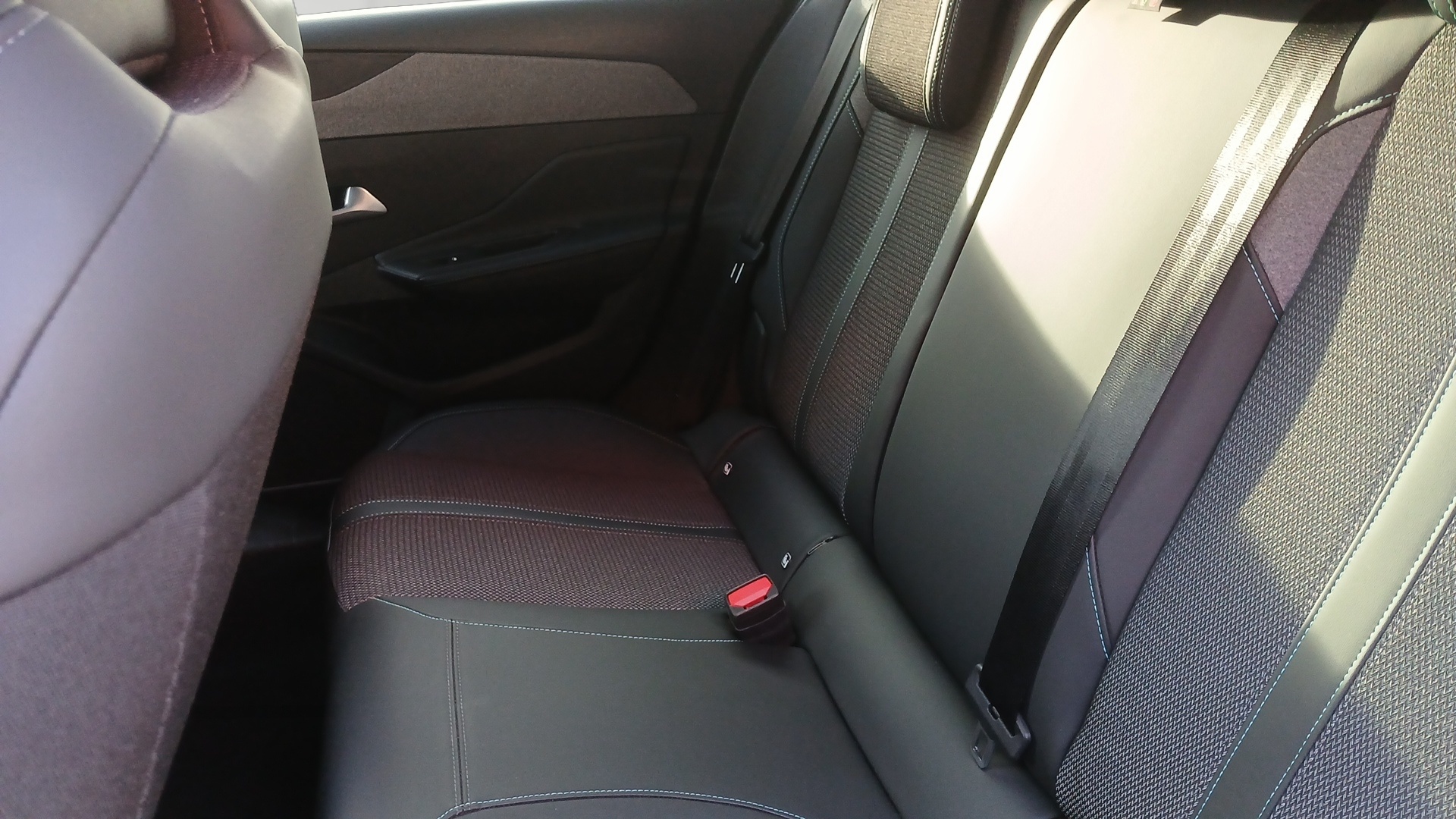 PEUGEOT 308 Allure BlueHDI 130 ch S&S EAT8