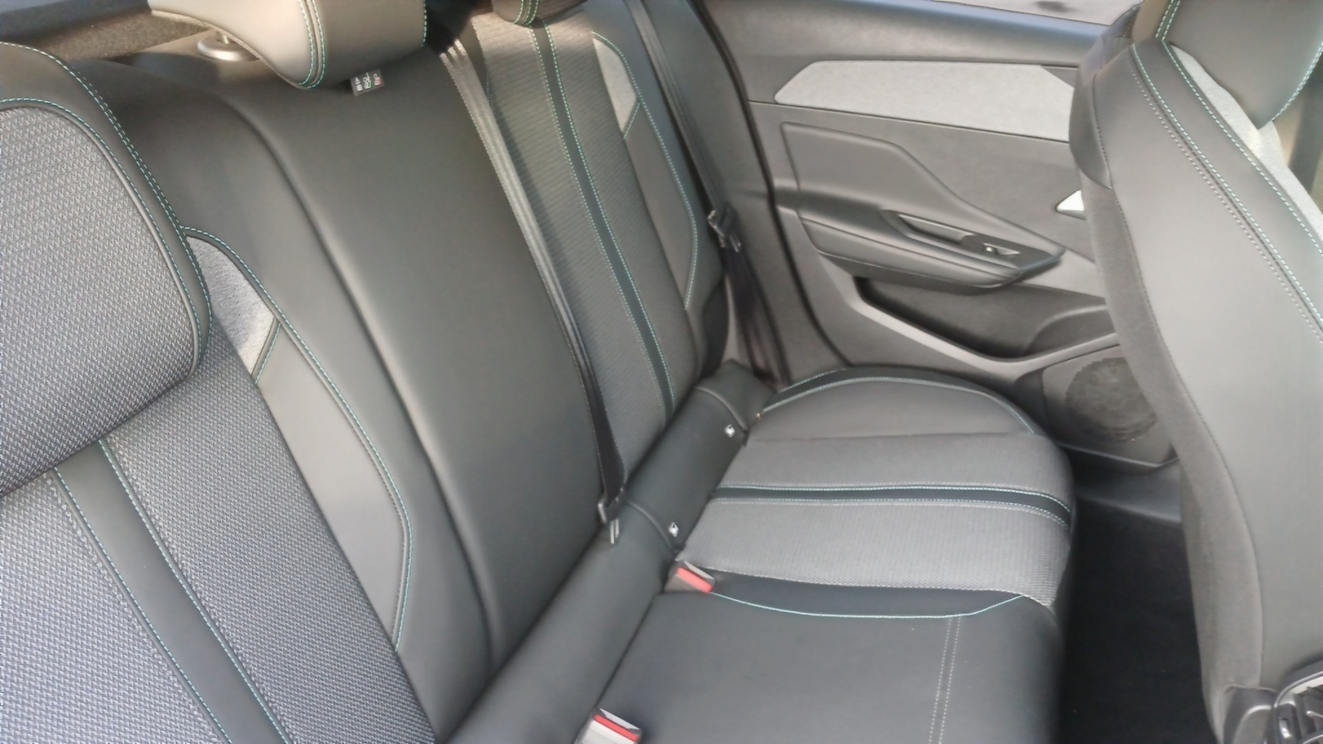 PEUGEOT 308 Allure BlueHDI 130 ch S&S EAT8