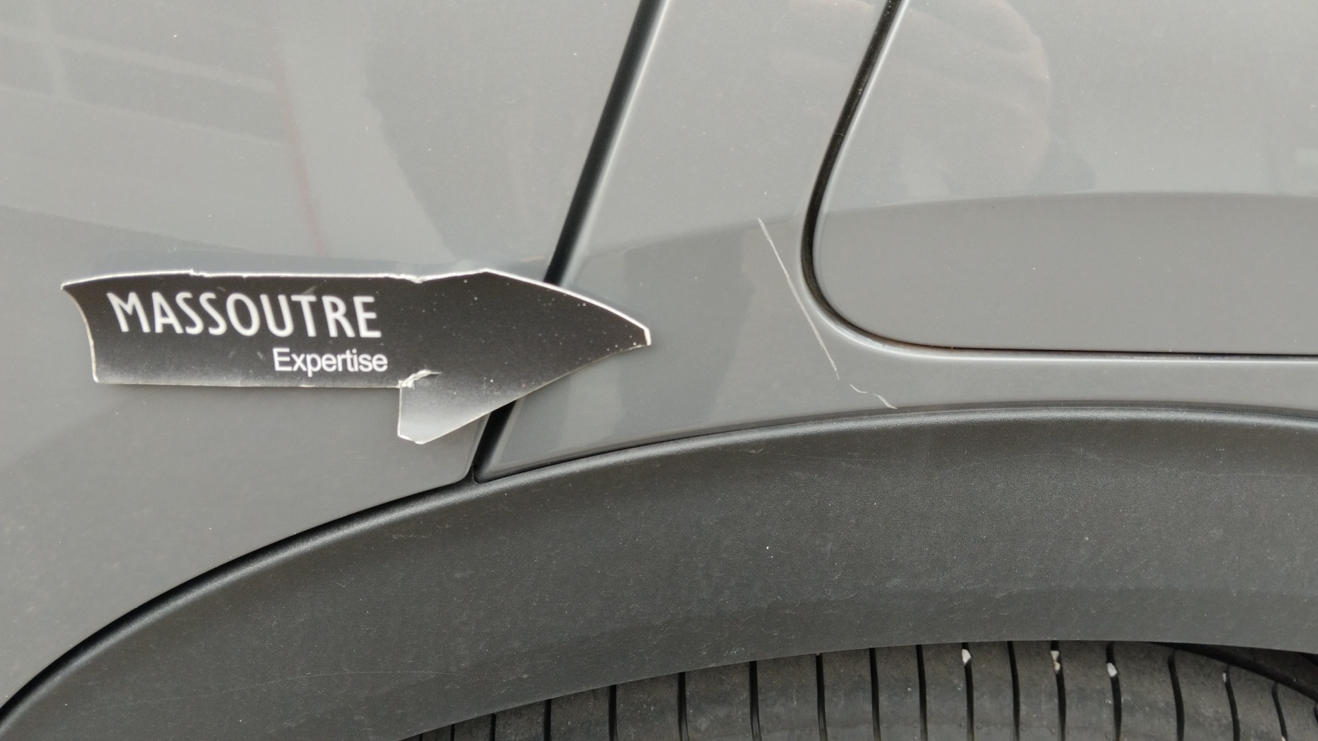 PEUGEOT 2008 Hybrid 145 ch e-DCS6 GT — expertise