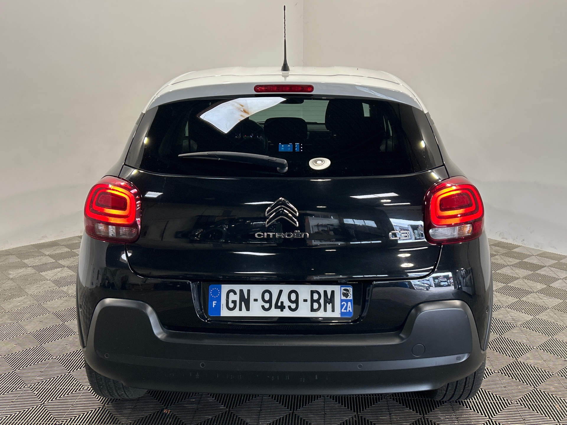 CITROEN C3 PT110 S&S BVM6 SHINE — expertise