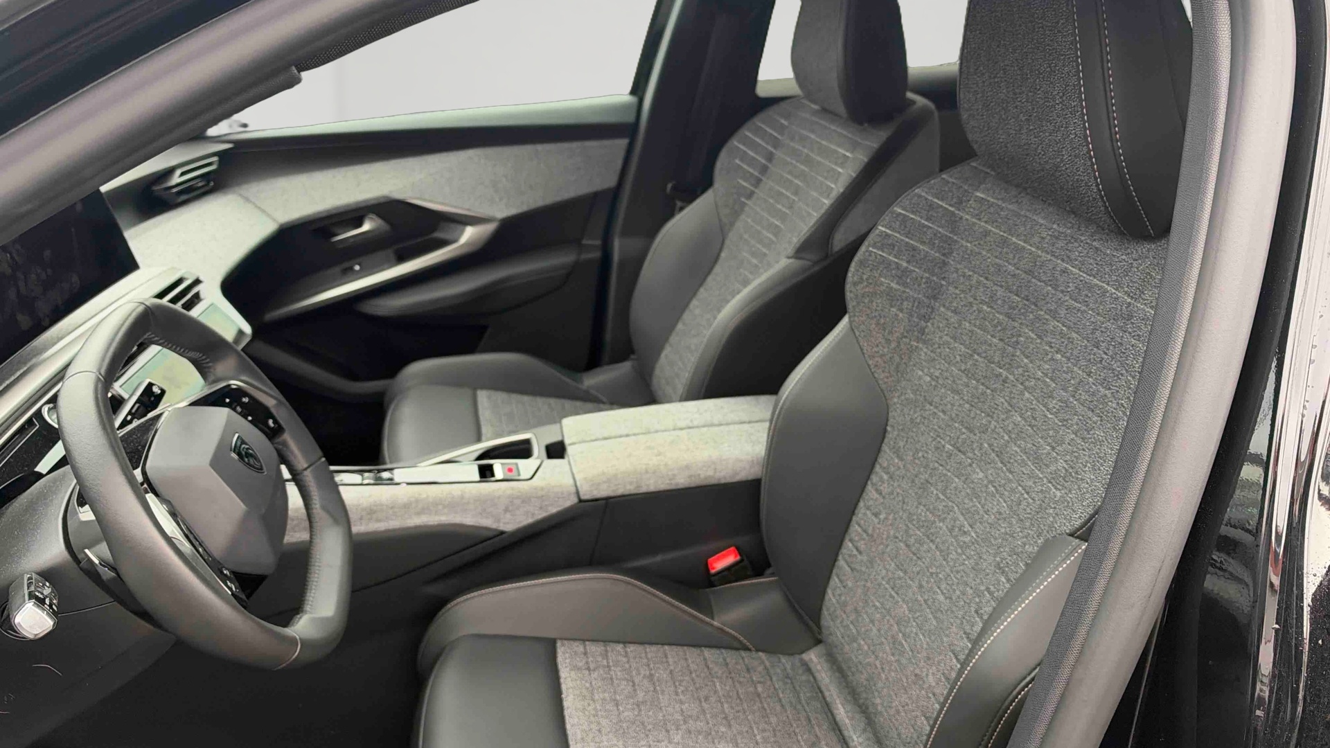 PEUGEOT 3008 Allure Hybrid 145 ch e-DCS6