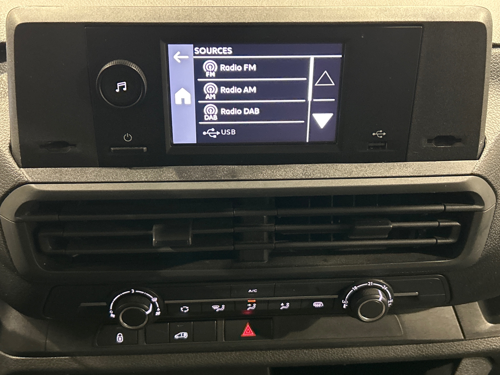 PEUGEOT EXPERT FOURGON Fourgon Taille M BlueHDi 120 S&S BVM6