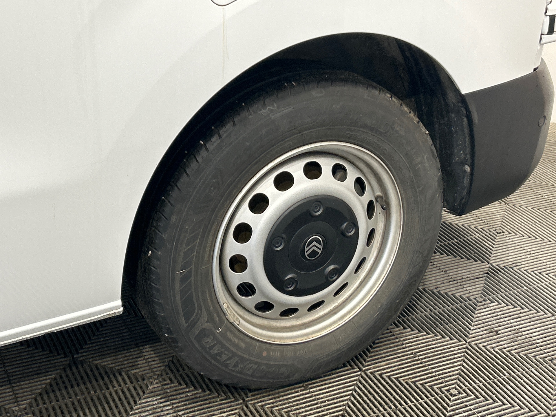 CITROEN JUMPY FOURGON Fourgon Taille M BlueHDi 120 S&S BVM6 — expertise