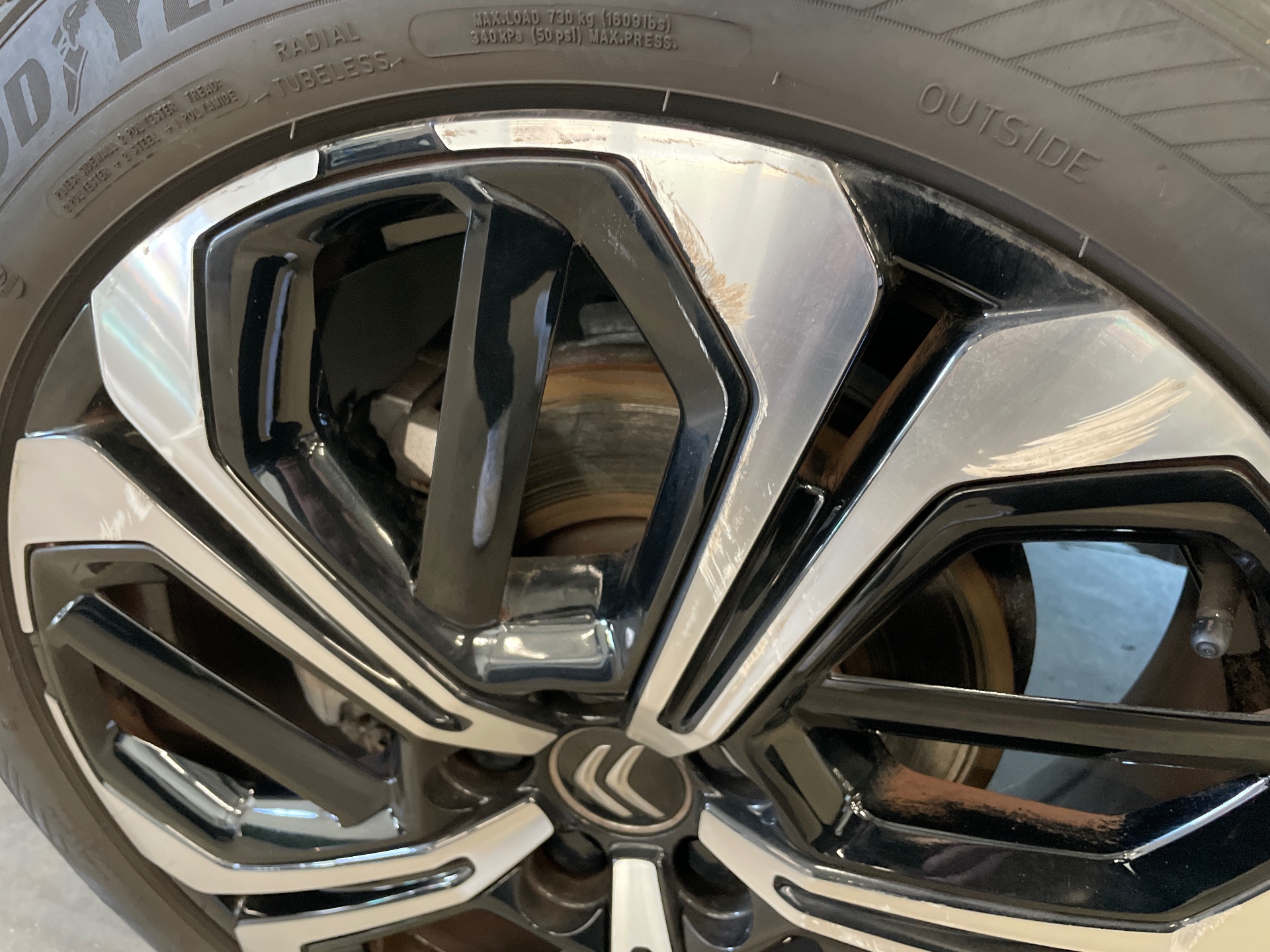 CITROEN C5 X PureTech 130 EAT8 Plus — expertise