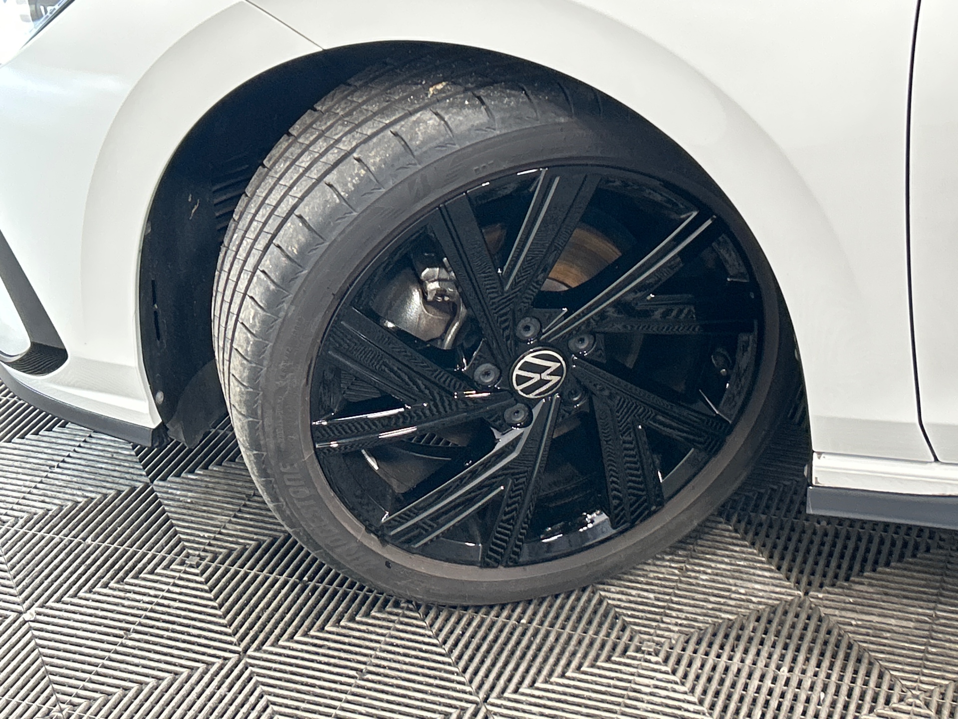 VOLKSWAGEN GOLF 1.5 eTSI OPF 150 DSG7 R-Line — expertise