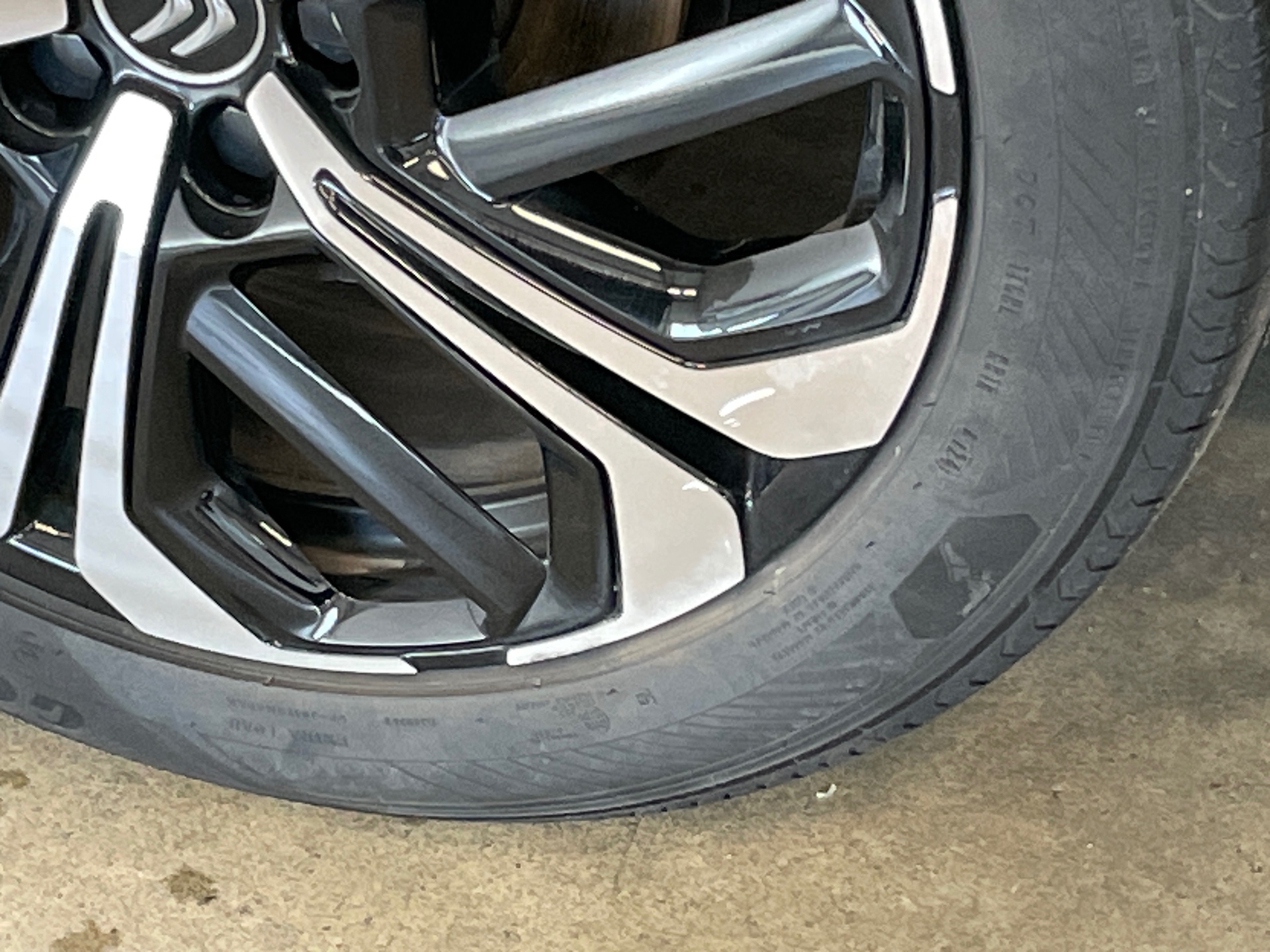 CITROEN C5 X PureTech 130 EAT8 Plus — expertise