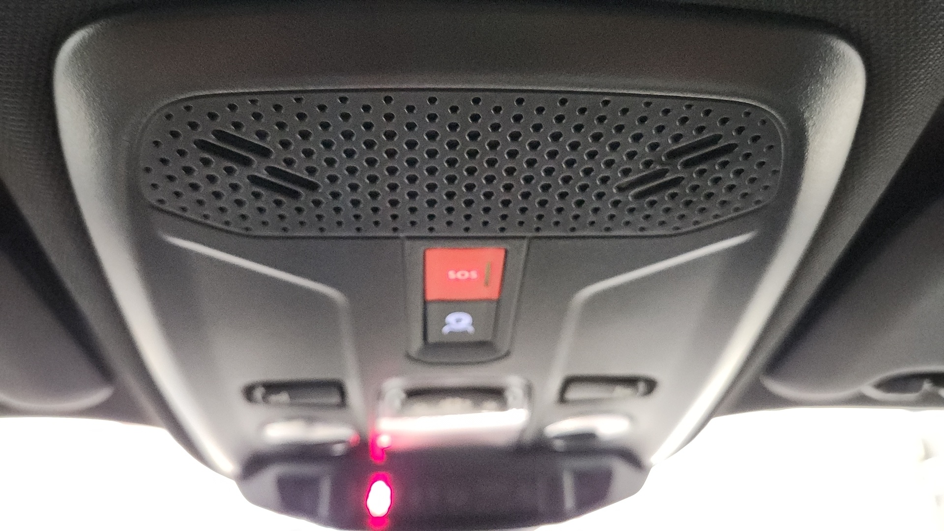 PEUGEOT 2008 PureTech 100 S&S BVM6 Allure