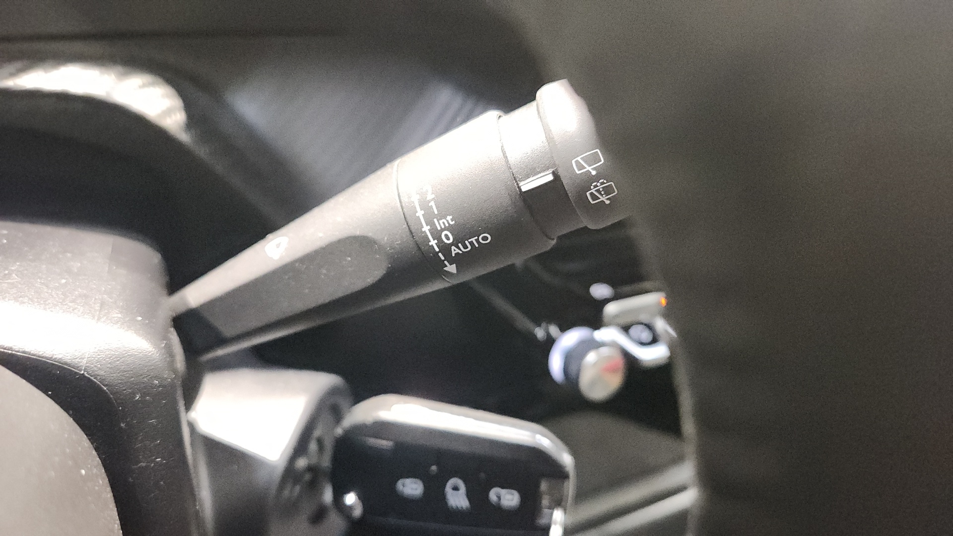 PEUGEOT 2008 PureTech 100 S&S BVM6 Allure