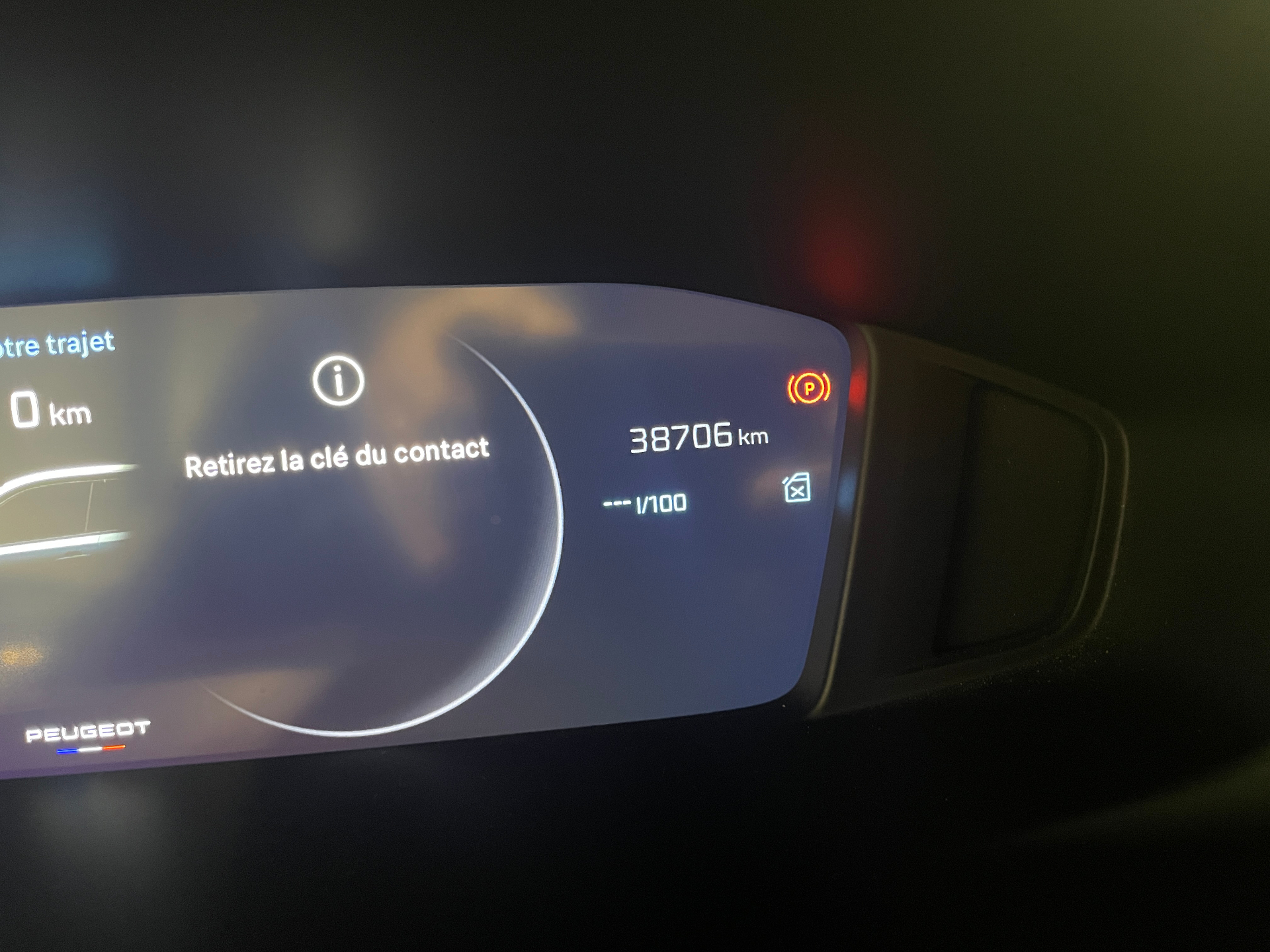 PEUGEOT 2008 PureTech 100 S&S BVM6 Allure — expertise